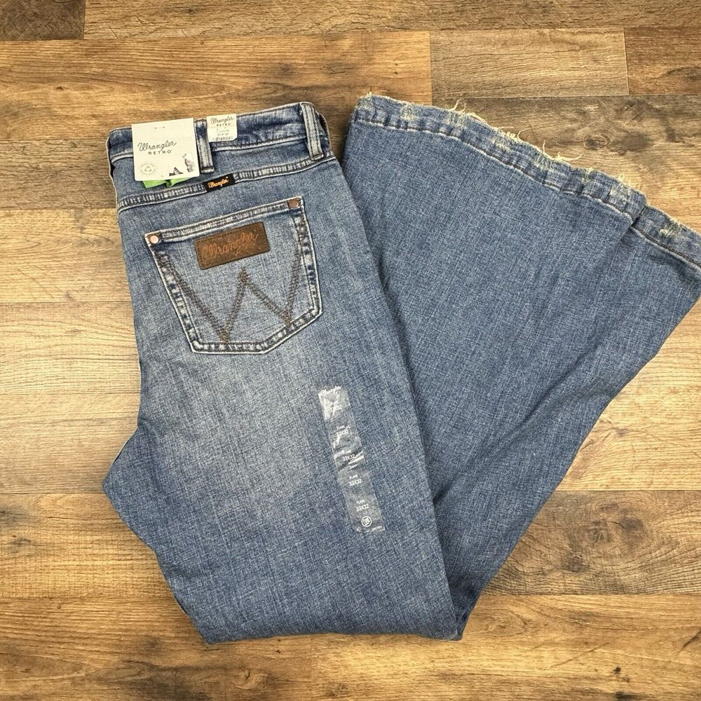 NWT Women's WRANGLER Retro High Rise Trumpet Flare Jeans Size 33x32